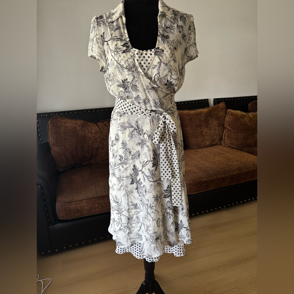 Elegant Black and White Floral Midi Dress